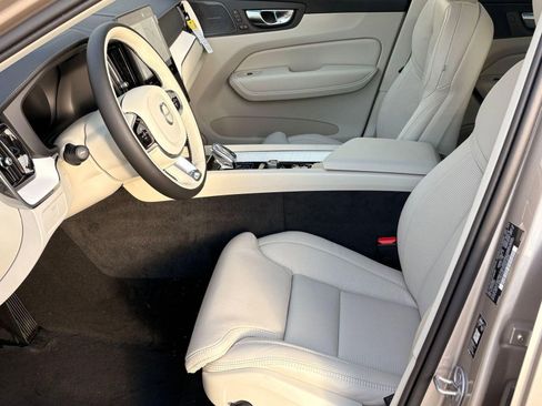 New 2026 Volvo XC60 B5 Ultra w/ Climate Package image 5