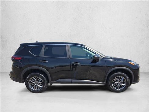 Used 2024 Nissan Rogue S AWD/4WD image 4