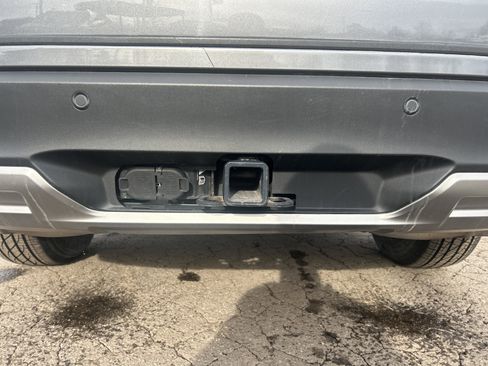 Certified 2022 Ford Explorer XLT w/ Equipment Group 202A image 24