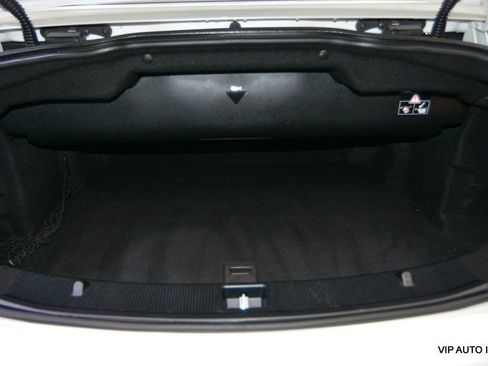 Used 2014 Mercedes-Benz E 550 Cabriolet image 32