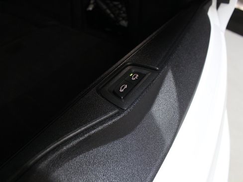 Used 2025 BMW X7 xDrive40i AWD/4WD image 85