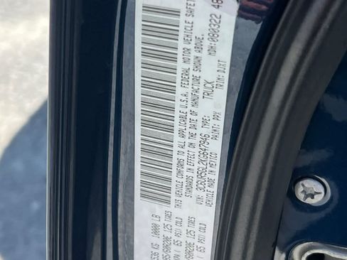 Used 2019 RAM 2500 Limited AWD/4WD image 29