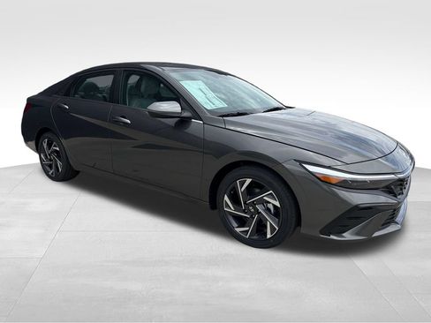 New 2026 Hyundai Elantra Limited FWD image 9