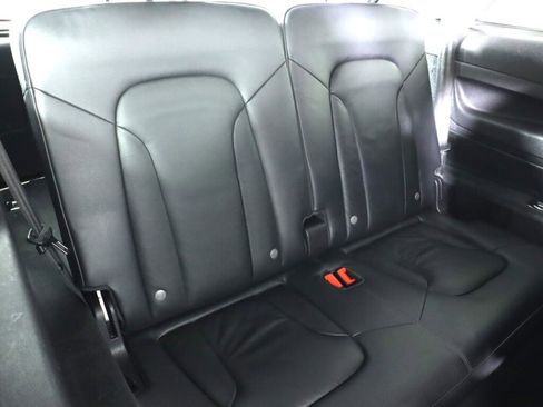 Used 2014 Audi Q7 3.0T S line Prestige w/ Technology Package image 42