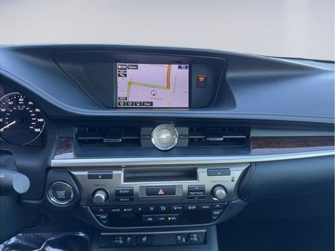 Used 2015 Lexus ES 350 image 11