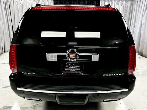 Used 2014 Cadillac Escalade ESV Platinum image 7