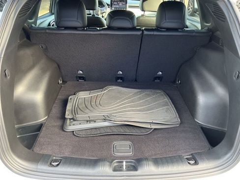 Used 2024 Jeep Compass Limited image 11