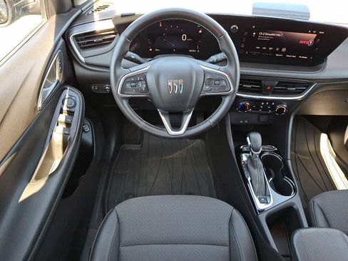 Used 2025 Buick Encore GX Preferred w/ Comfort Package AWD/4WD image 11