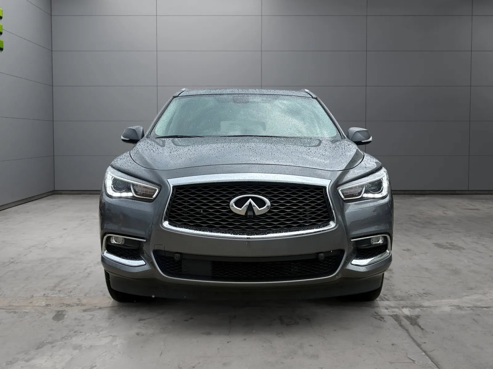 Used 2018 INFINITI QX60 Luxe w/ Premium Plus Package AWD/4WD image 2