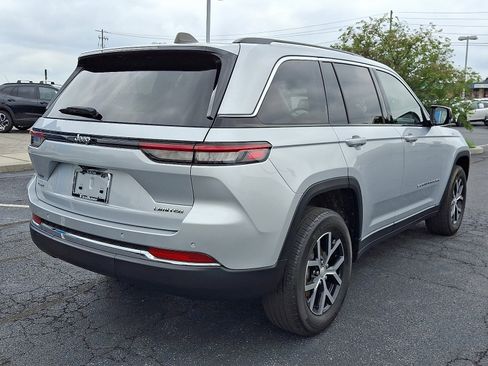 Used 2023 Jeep Grand Cherokee Limited w/ Trailer Tow Prep Group (B) image 6