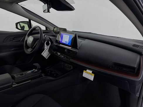 New 2026 Toyota Prius Plug-In Hybrid FWD image 30