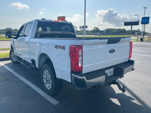 Used 2024 Ford F250 XLT AWD/4WD image 3