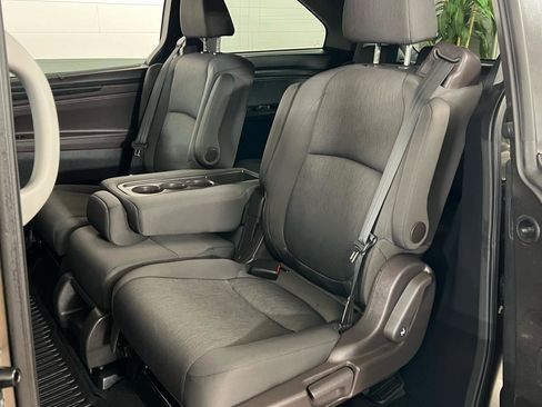 Used 2020 Honda Odyssey EX image 24
