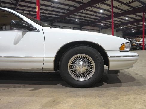 Used 1996 Chevrolet Impala SS image 11