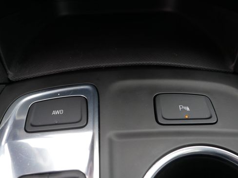 Used 2023 Chevrolet Equinox LT image 32