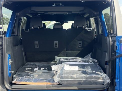 New 2026 Ford Bronco Badlands image 21