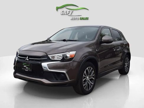 Used 2018 Mitsubishi Outlander Sport ES image 1