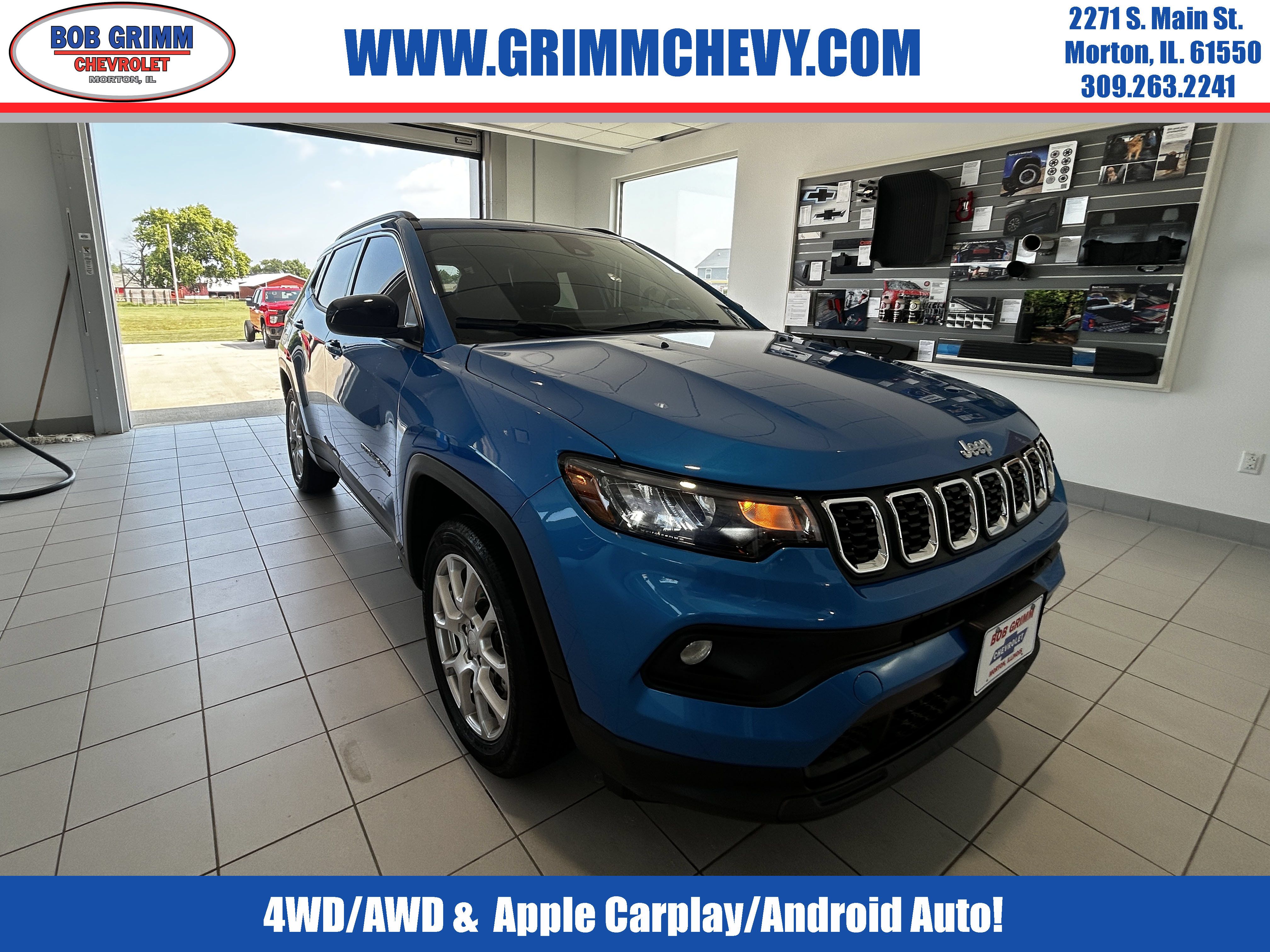 Used 2024 Jeep Compass Latitude w/ Sun and Sound Group AWD/4WD image 1