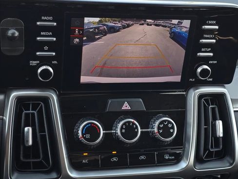 Used 2022 Kia Sorento LX FWD image 18