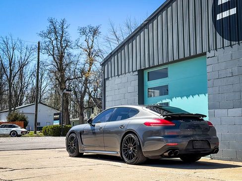 Used 2014 Porsche Panamera AWD/4WD image 5