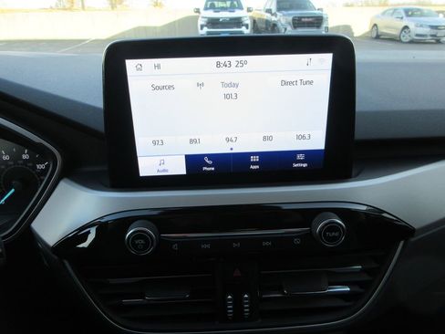 Used 2020 Ford Escape SE image 32