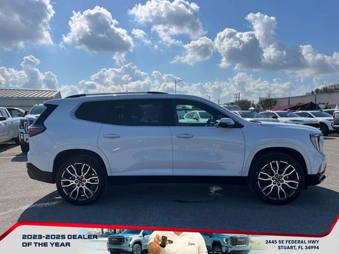 New 2026 GMC Acadia Denali Ultimate image 8