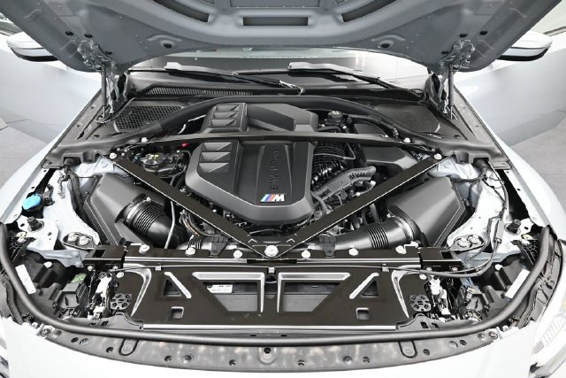 Used 2026 BMW M2 w/ Carbon Package RWD image 27