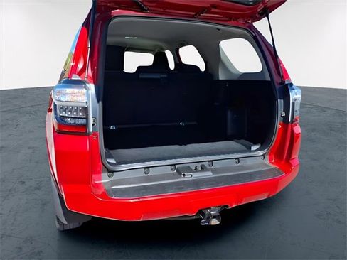 Used 2024 Toyota 4Runner SR5 image 7