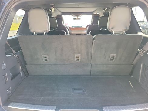 Used 2023 Lincoln Navigator Reserve image 24