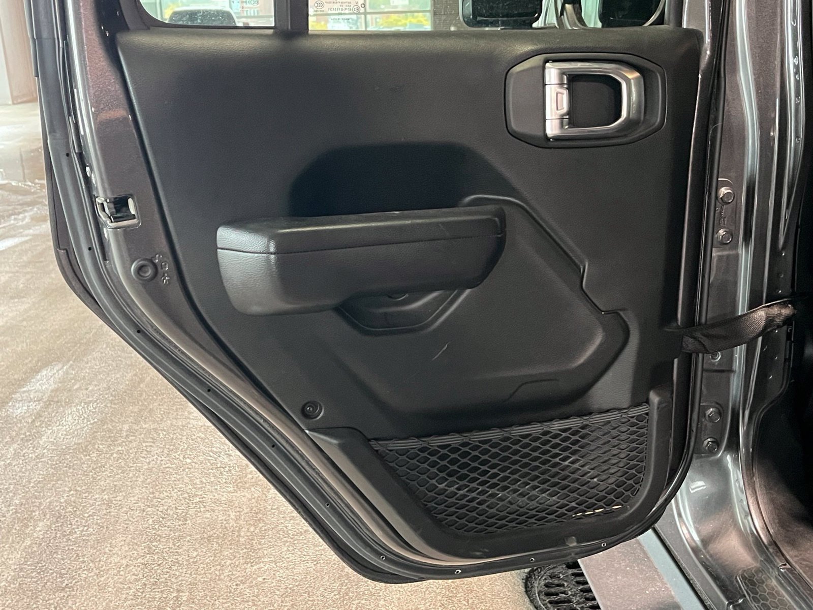 Used 2021 Jeep Wrangler Unlimited Rubicon AWD/4WD image 33