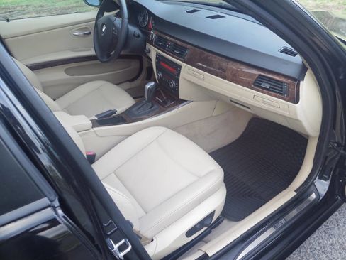 Used 2009 BMW 328i Sedan RWD image 19