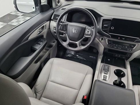 Certified 2024 Honda Ridgeline RTL image 15