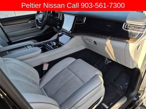 Used 2023 Jeep Grand Wagoneer Series II w/ Premium Group II AWD/4WD image 12