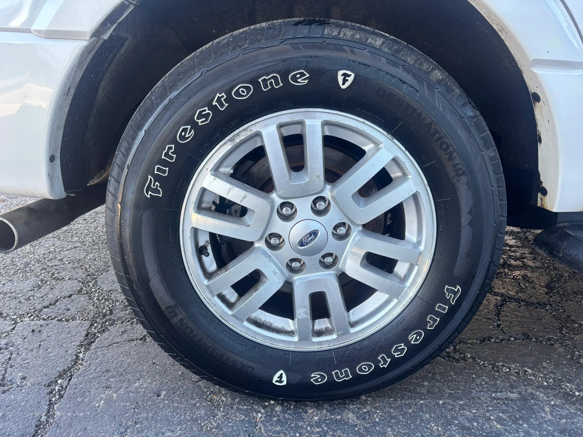 Used 2013 Ford Expedition Limited AWD/4WD image 9