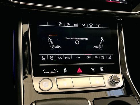 Used 2020 Audi Q8 Prestige w/ Prestige Package image 27