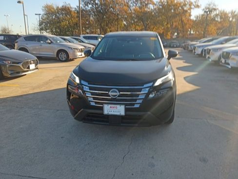 Used 2024 Nissan Rogue SV image 5