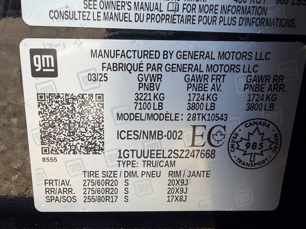 Used 2025 GMC Sierra 1500 AT4 w/ Technology Package AWD/4WD image 29