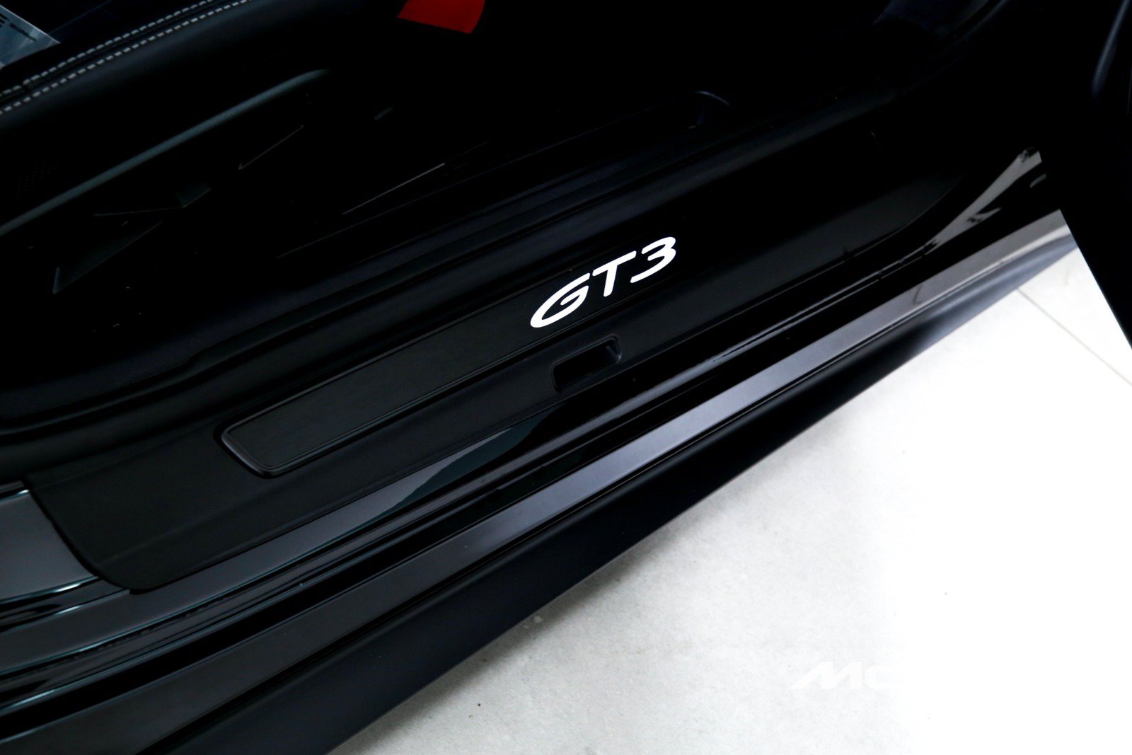 Used 2026 Porsche 911 GT3 w/ Chrono Package RWD image 21