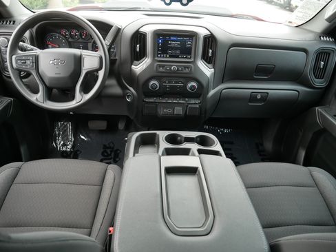 Certified 2024 Chevrolet Silverado 1500 Custom Trail Boss w/ Turbomax Blackout Package AWD/4WD image 10