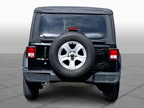 Used 2020 Jeep Wrangler Sport S image 5