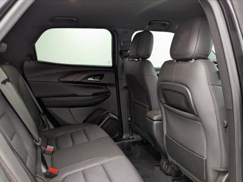 Used 2023 Chevrolet TrailBlazer RS w/ Convenience Package FWD image 19