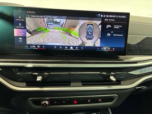 Used 2024 BMW X5 xDrive40i w/ M Sport Package AWD/4WD image 17