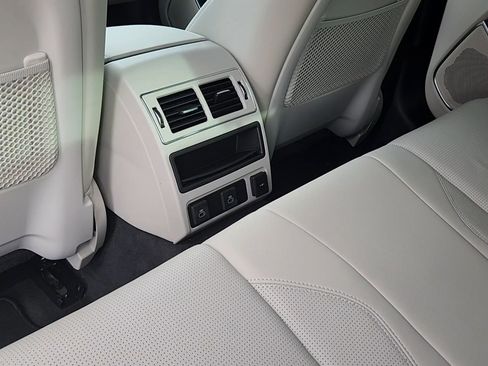 Used 2024 Jaguar XF R-Dynamic SE image 18