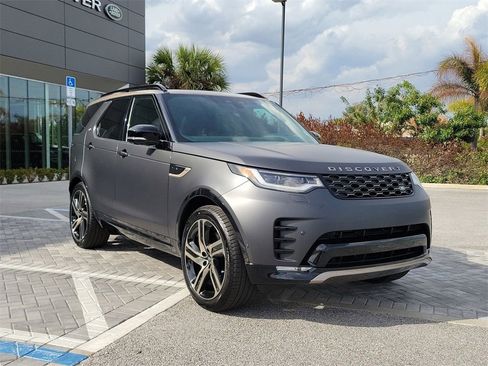 New 2026 Land Rover Discovery Limited Edition image 7