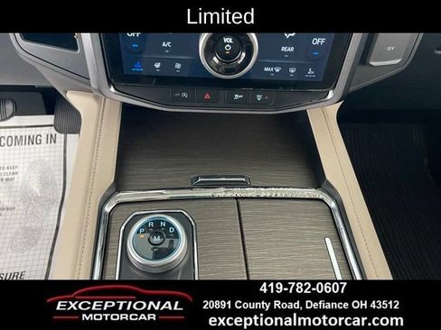 Used 2024 Ford Expedition Limited AWD/4WD image 43
