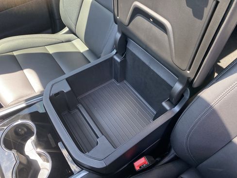 Used 2025 Chevrolet Tahoe Z71 w/ Z71 Off-Road Package image 43