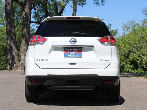 Used 2015 Nissan Rogue SV w/ SV Premium Package image 6