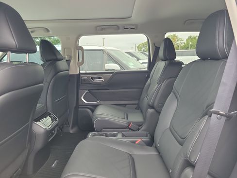 New 2026 INFINITI QX80 Luxe image 9