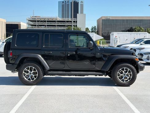 Used 2024 Jeep Wrangler Unlimited Sport AWD/4WD image 8
