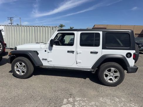 Used 2023 Jeep Wrangler Sport S image 8